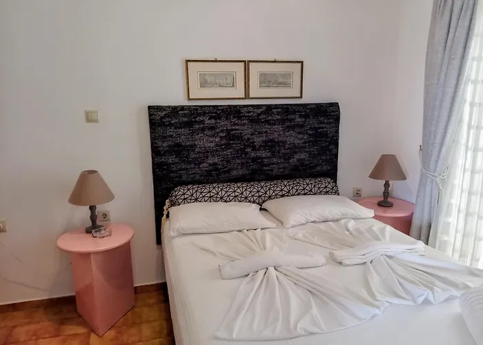 Ostria Apartments Kalives